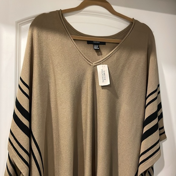 Forever 21 poncho - Picture 3 of 5